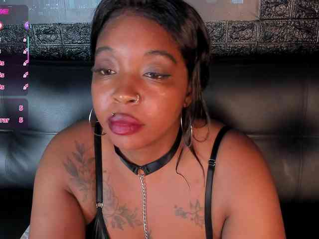 CharlotteBrown-1 webcam