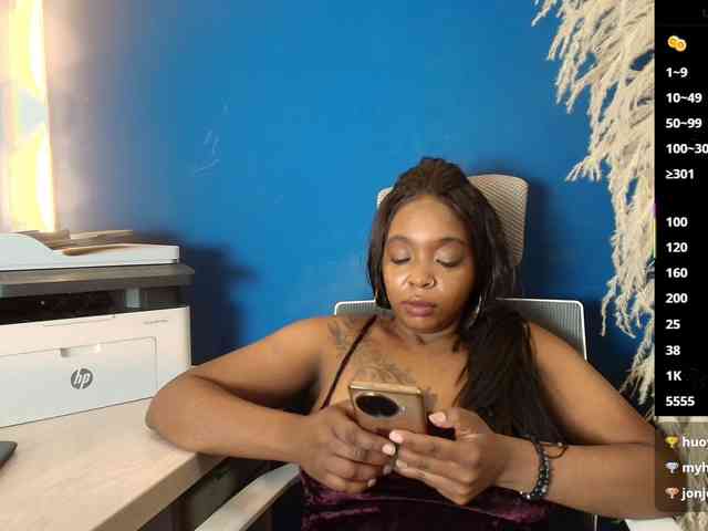 CharlotteBrown-1 webcam