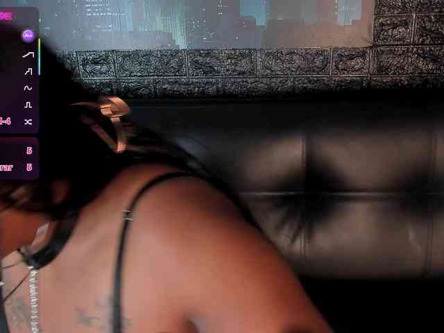 CharlotteBrown-1 webcam