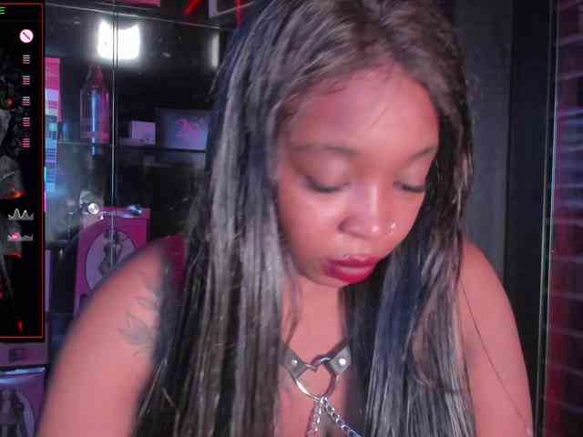 CharlotteBrown-1 webcam