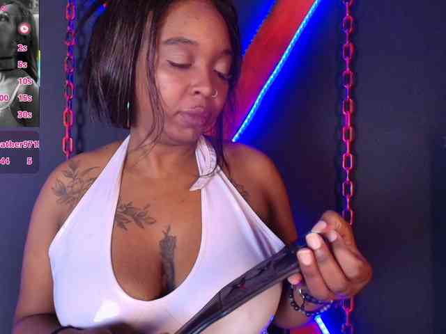 CharlotteBrown-1 webcam