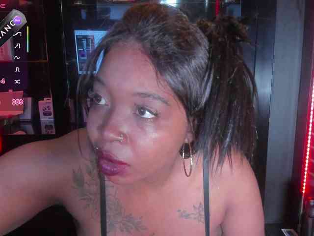 CharlotteBrown-1 webcam