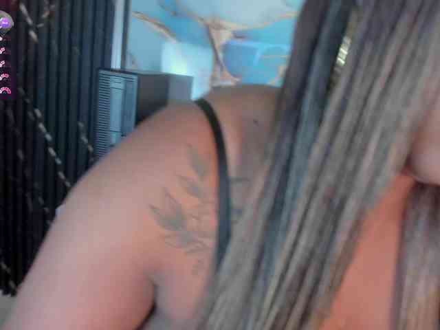 CharlotteBrown-1 webcam