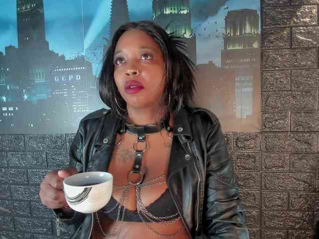 CharlotteBrown-1 webcam