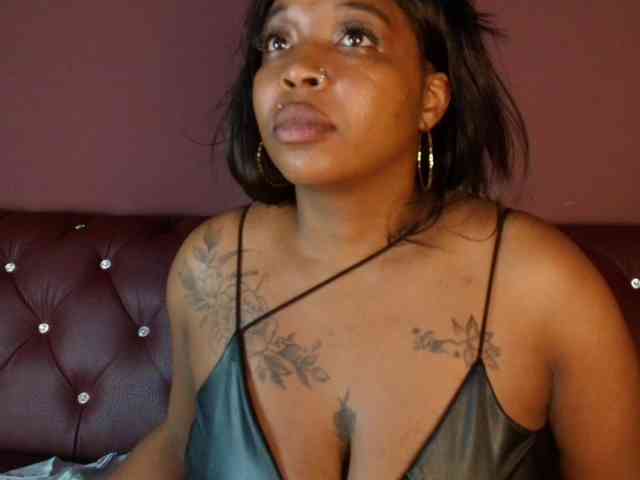 CharlotteBrown-1 webcam