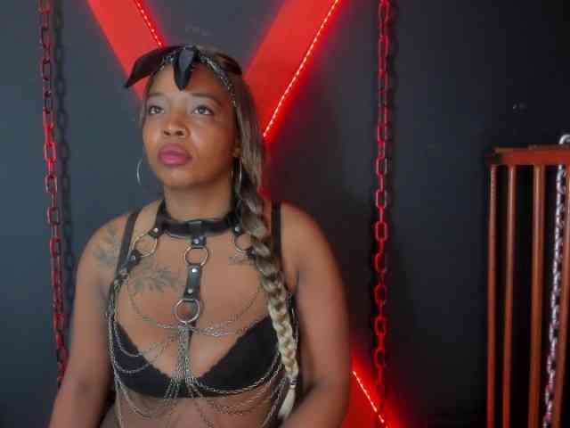 CharlotteBrown-1 webcam