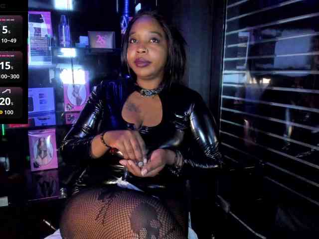 CharlotteBrown-1 webcam