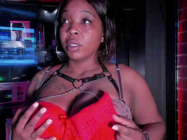 CharlotteBrown-1 webcam