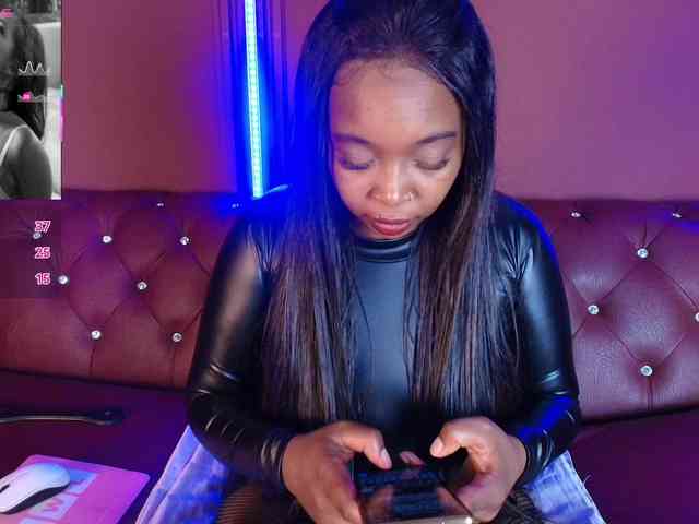 CharlotteBrown-1 webcam