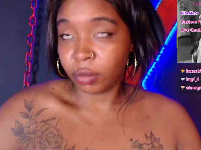 CharlotteBrown-1 webcam