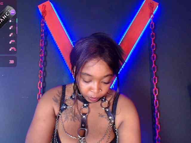 CharlotteBrown-1 webcam