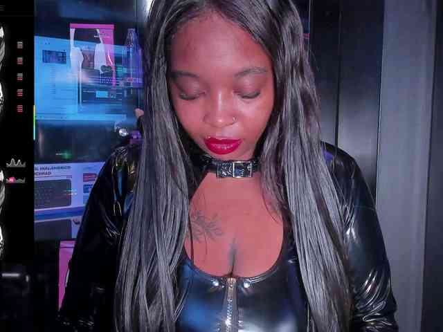 CharlotteBrown-1 webcam