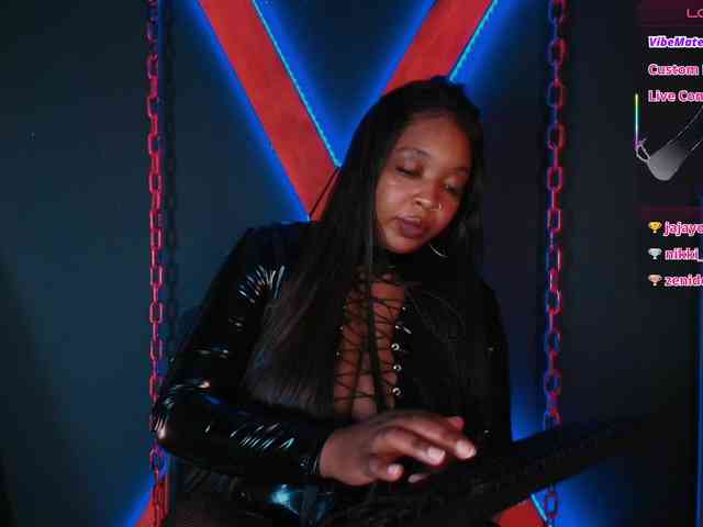 CharlotteBrown-1 webcam