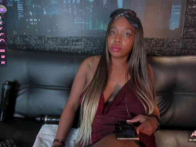 CharlotteBrown-1 webcam