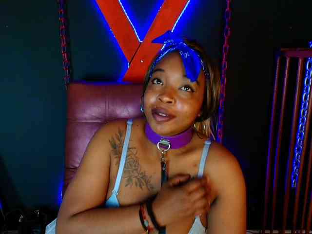 CharlotteBrown-1 webcam