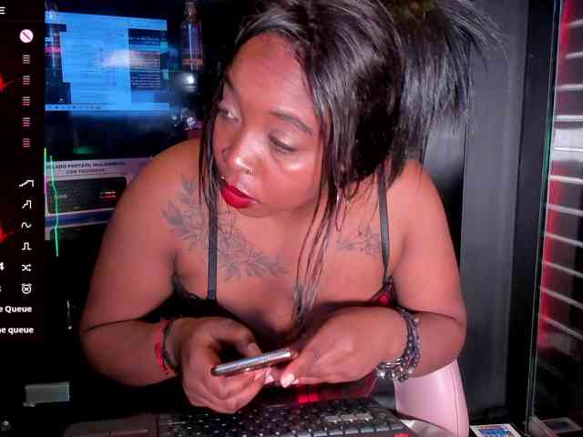 CharlotteBrown-1 webcam