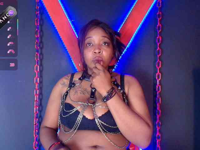 CharlotteBrown-1 webcam