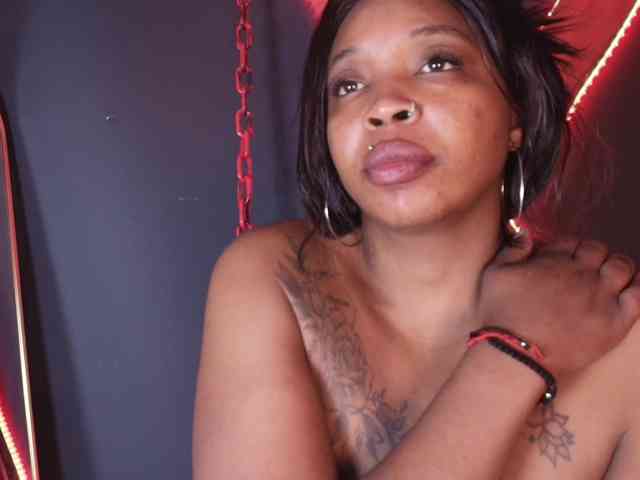 CharlotteBrown-1 webcam