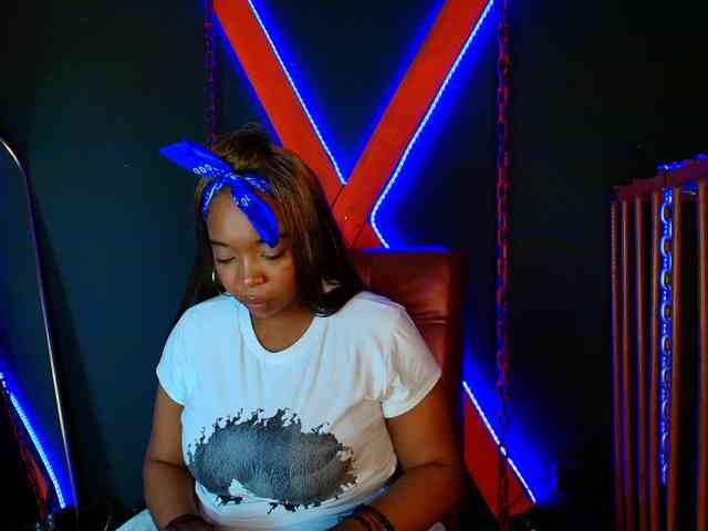 CharlotteBrown-1 webcam