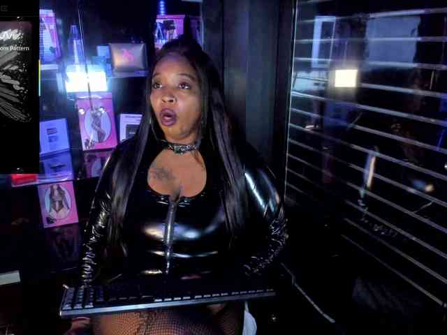 CharlotteBrown-1 webcam