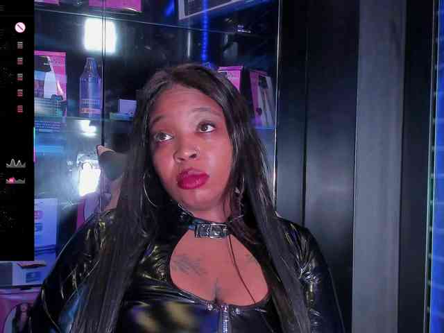 CharlotteBrown-1 webcam