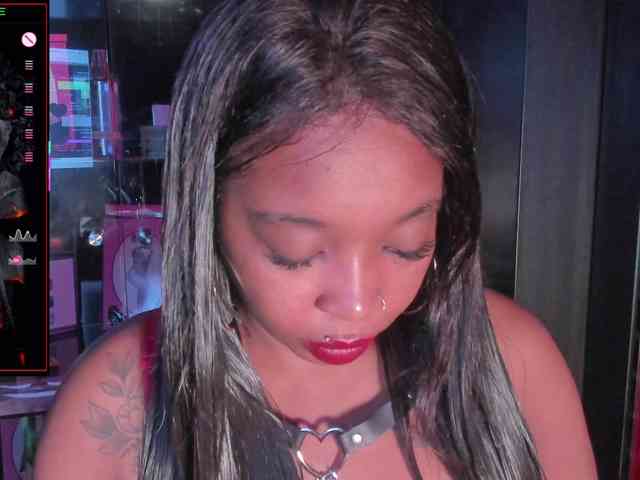 CharlotteBrown-1 webcam