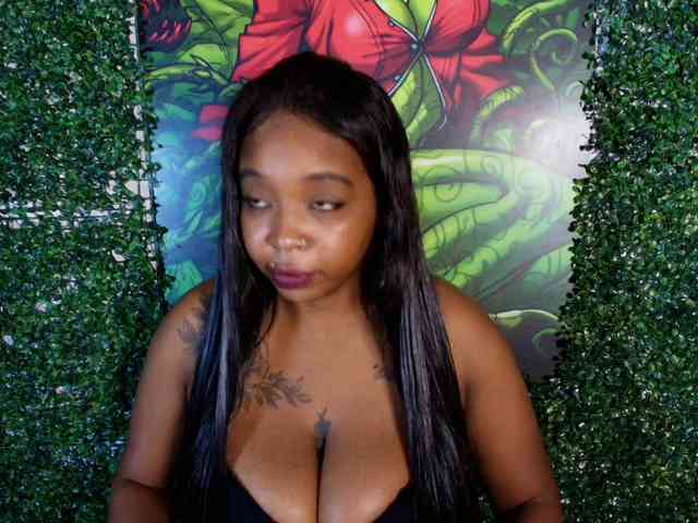 CharlotteBrown-1 webcam