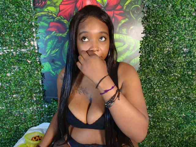 CharlotteBrown-1 webcam