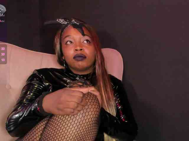 CharlotteBrown-1 webcam