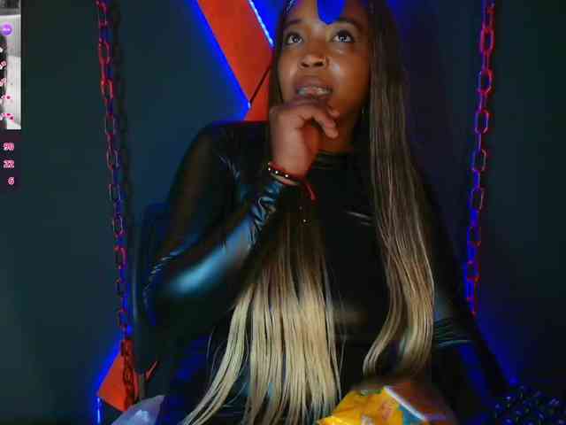 CharlotteBrown-1 webcam