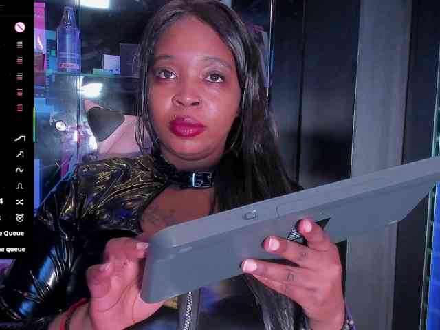 CharlotteBrown-1 webcam