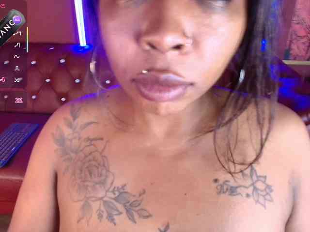 CharlotteBrown-1 webcam