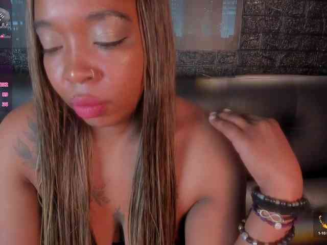 CharlotteBrown-1 webcam