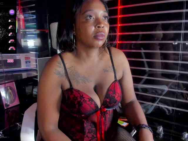 CharlotteBrown-1 webcam