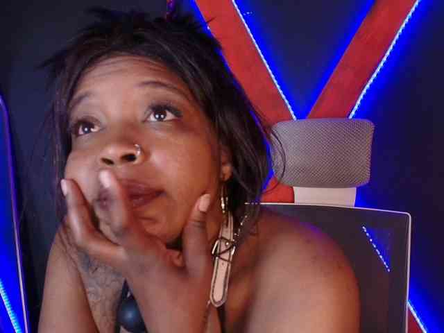 CharlotteBrown-1 webcam