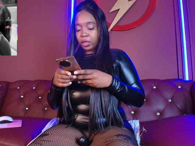 CharlotteBrown-1 webcam