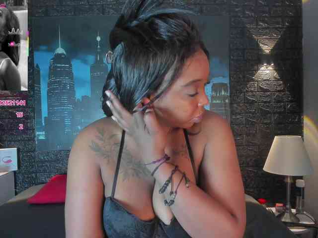 CharlotteBrown-1 webcam