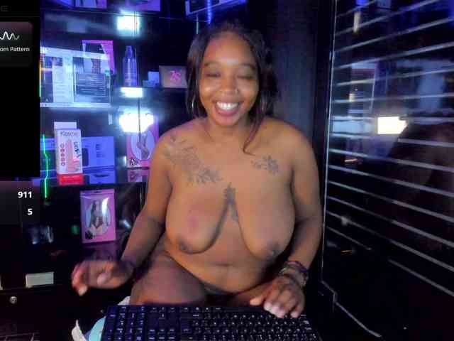 CharlotteBrown-1 webcam