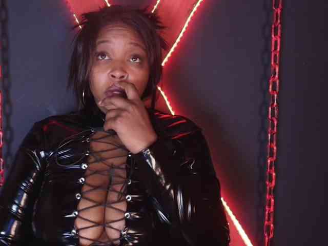 CharlotteBrown-1 webcam