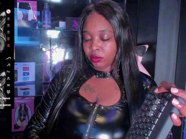 CharlotteBrown-1 webcam