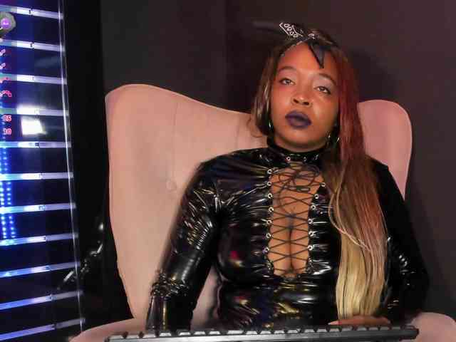 CharlotteBrown-1 webcam