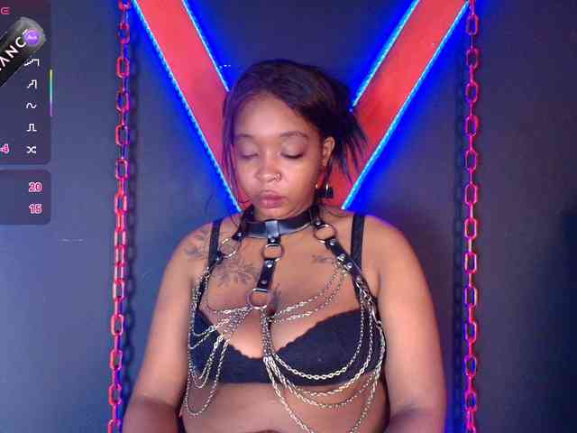 CharlotteBrown-1 webcam