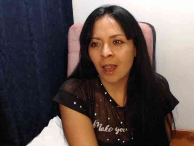 Paola84hotty webcam