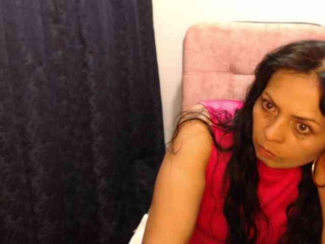 Paola84hotty webcam