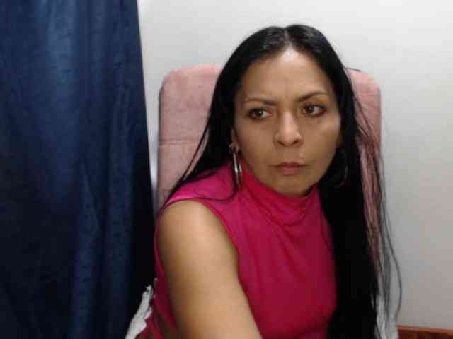 Paola84hotty webcam