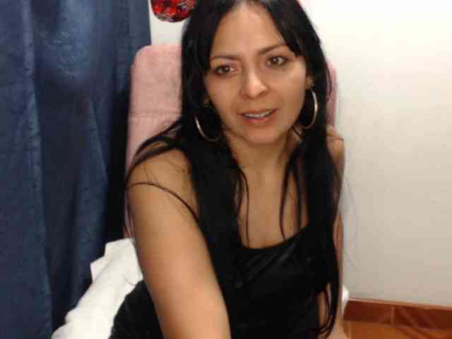 Paola84hotty webcam