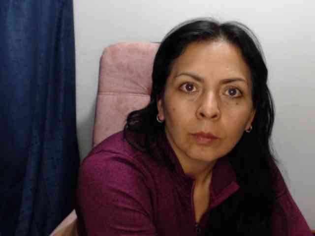 Paola84hotty webcam