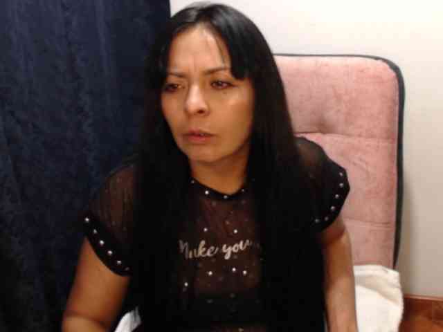 Paola84hotty webcam