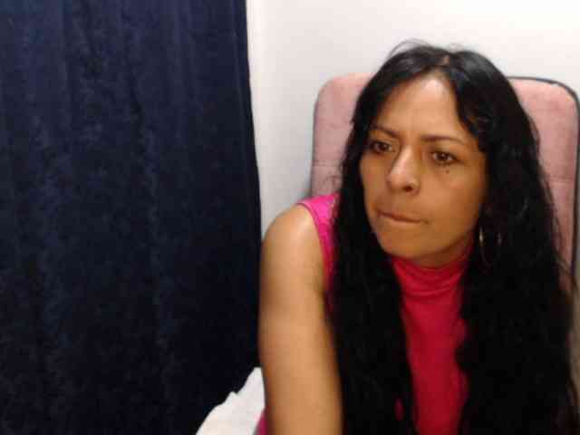 Paola84hotty webcam