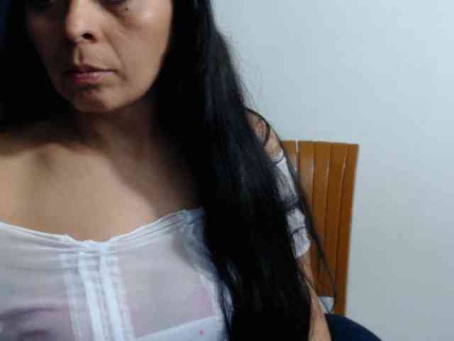 Paola84hotty webcam